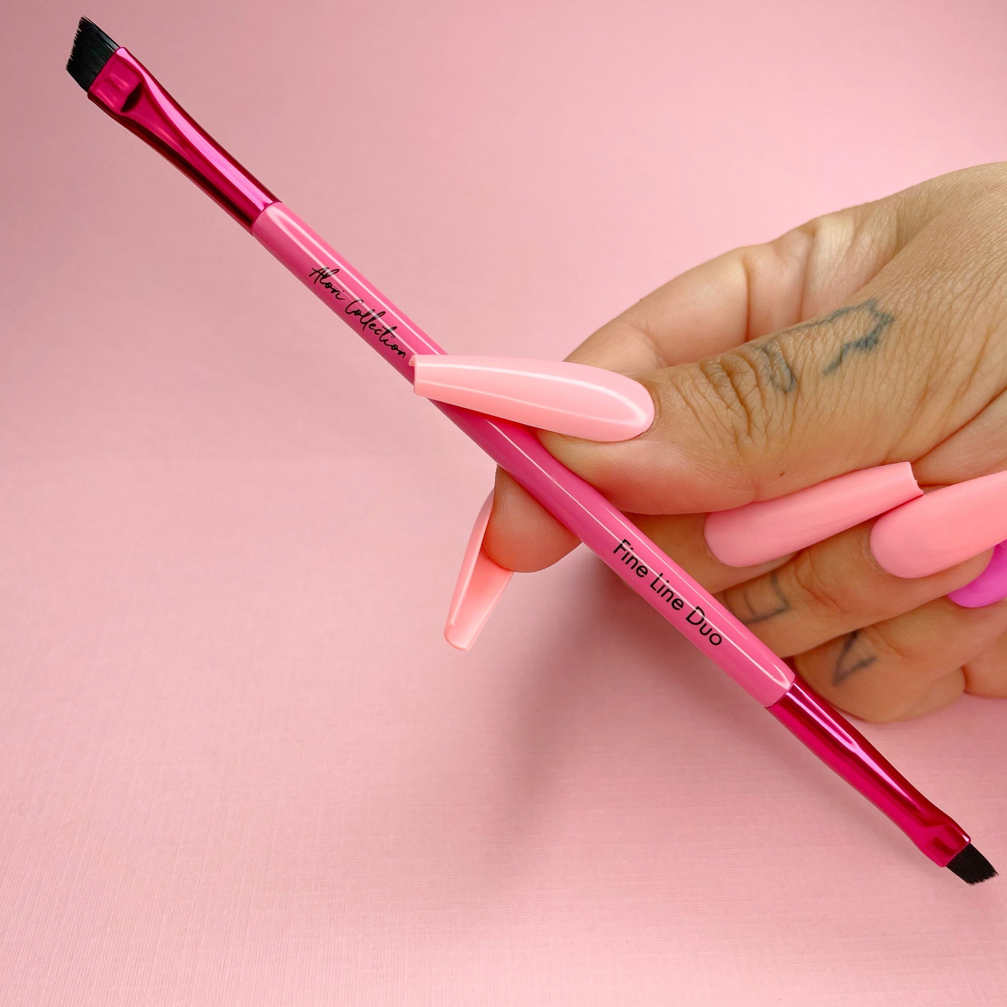 Alori Camellia Fine Line Duo Brush vs Sephora Collection PRO Crease