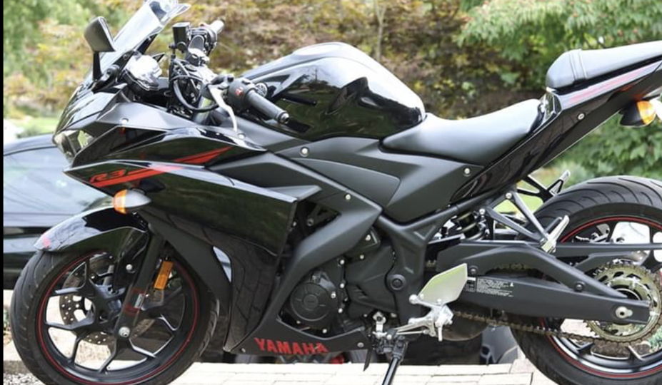 YAMAHA YZFR3 for rent near Mars, PA Riders Share