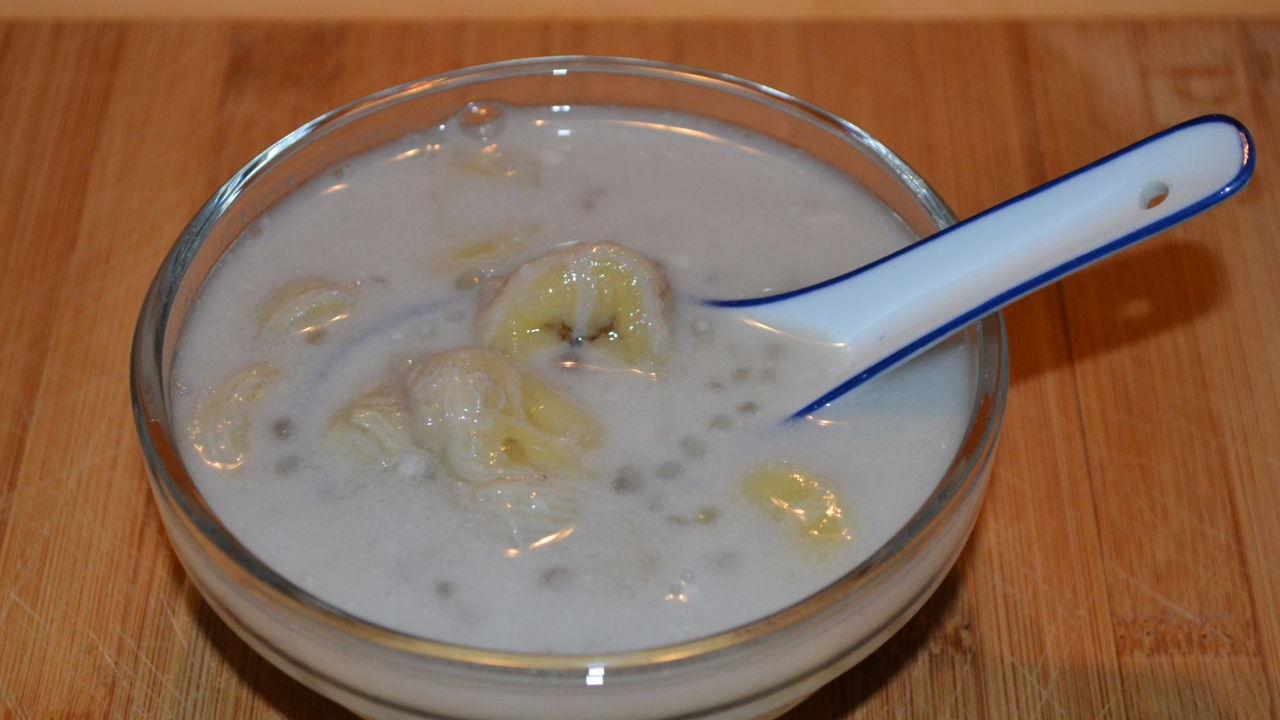Pengat Pisang dengan Sagu dan Gula Putih - Southeast Asian Recipes - Nyonya Cooking