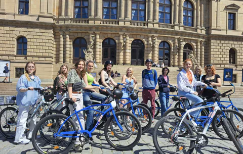 Prague: 2.5 Hours Guided City Bike Tour