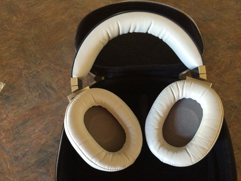 Oppo PM-3 Planar Magnetic Headphone with Wireworld Pulse cable