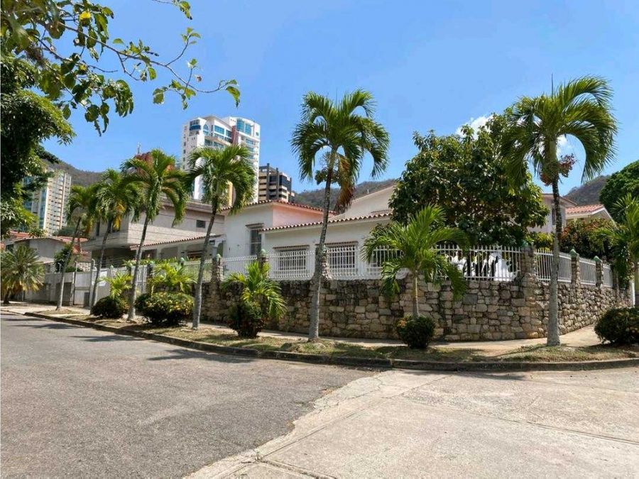 Casa Moderna en Guataparo