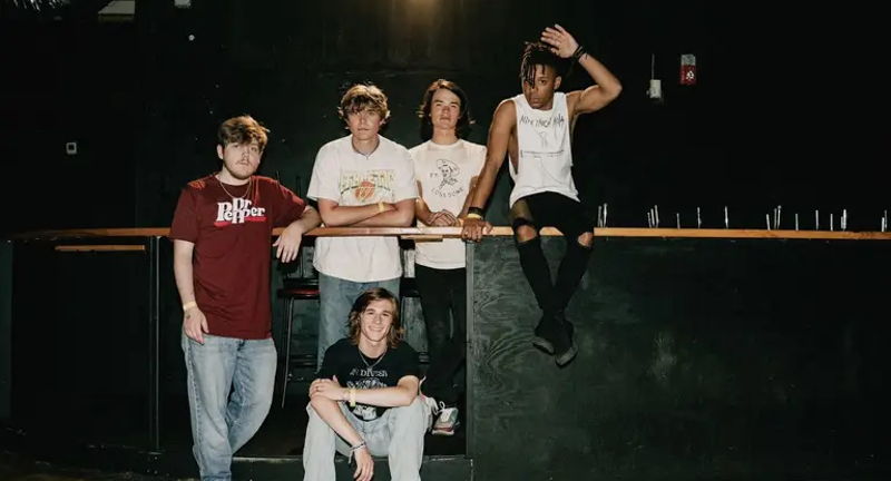 The Runarounds: The Minivan Tour