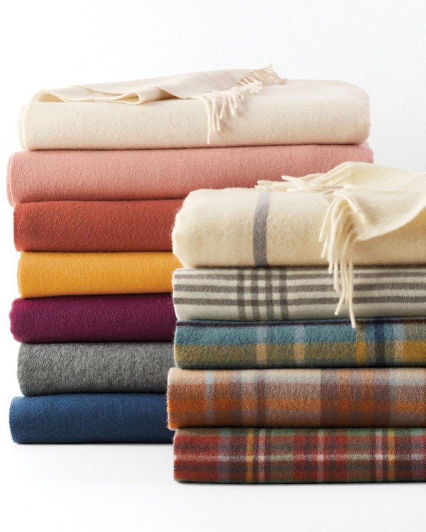 Hill Wool & Cashmere Throw vs Poyet Motte Aubisque Heavyweight