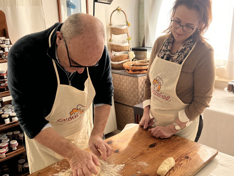 Cooking classes Martina Franca: An evening of cavatelli and Apulian focaccia