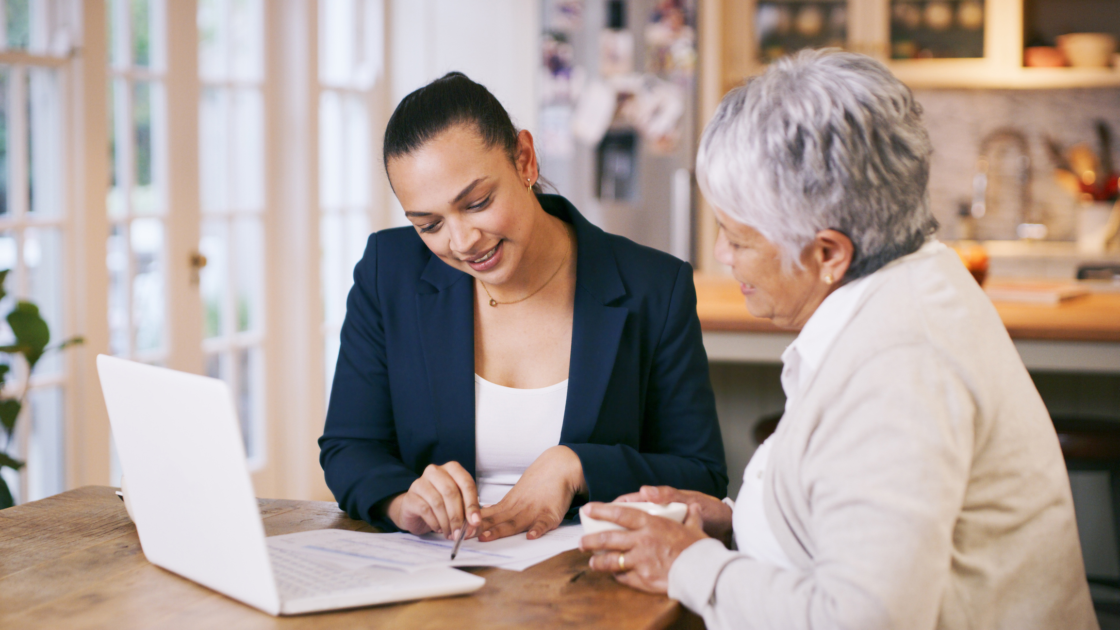 Claims Process, advice, woman, meeting at home, reassurance