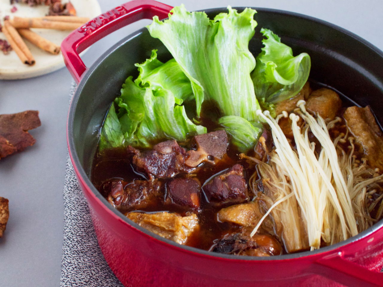 Bak Kut Teh (Ultimate Guide) - Southeast Asian Recipes - Nyonya Cooking