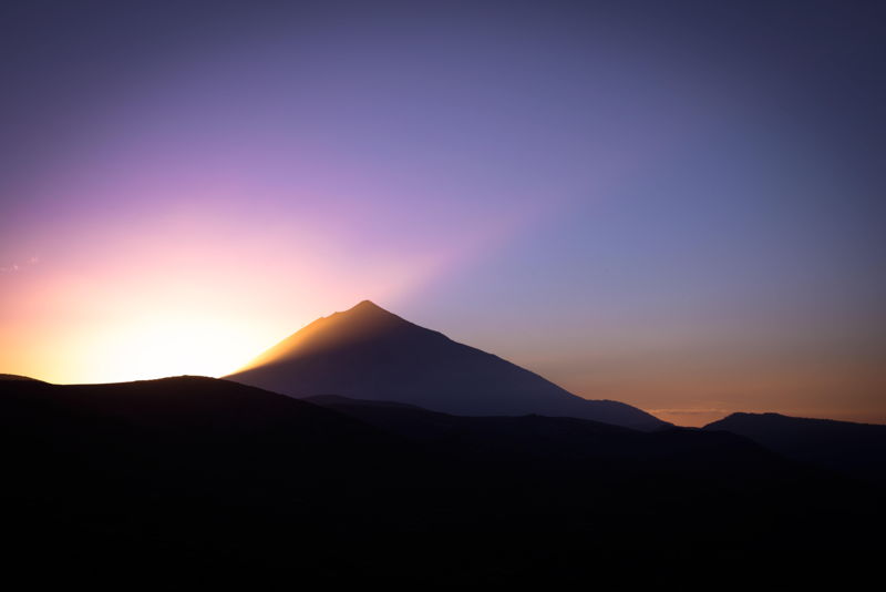 目的地に着いた気分になる今日は、エキサイティングな新しい旅の始まり