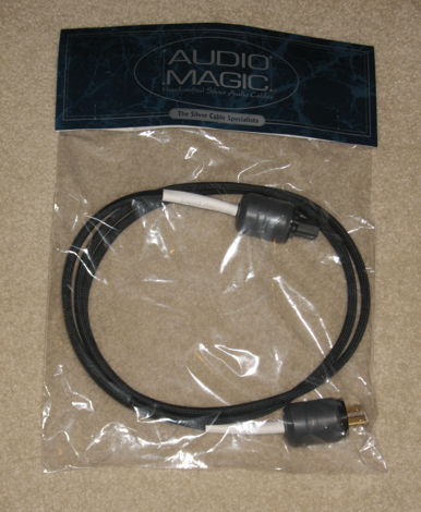 Audio Magic - Liquid Air Power Cable *the Liquid Sound*...