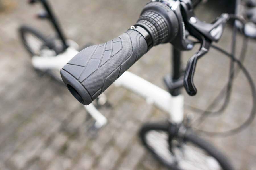 折りたたみ自転車のハンドル