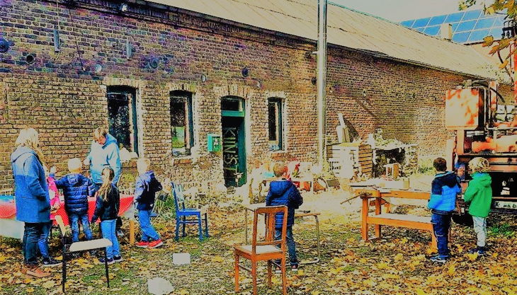 atelieraussen herbst