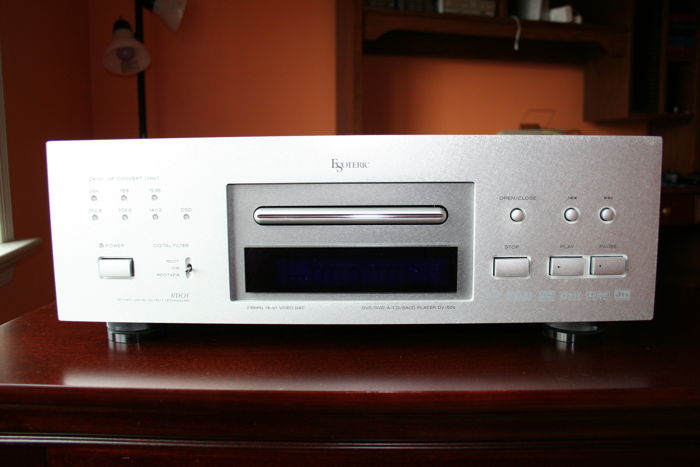 Esoteric DV-50s Multi-format DVD Player