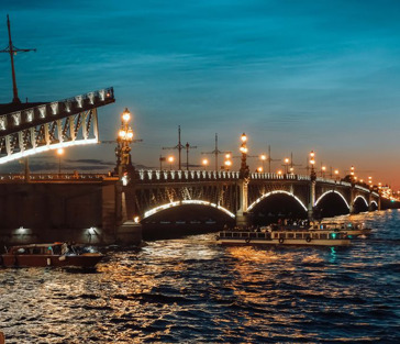 Белые ночи и разводные мосты Санкт-Петербурга