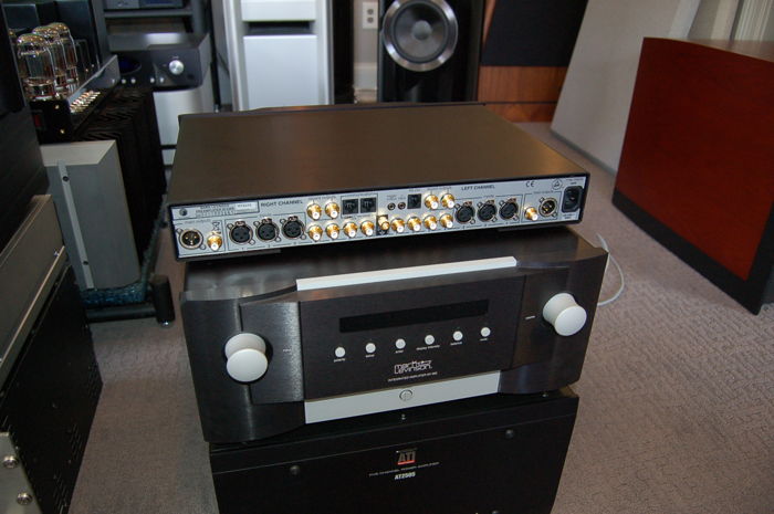 Mark Levinson No 326s Like New ! Reference Pre Levinson