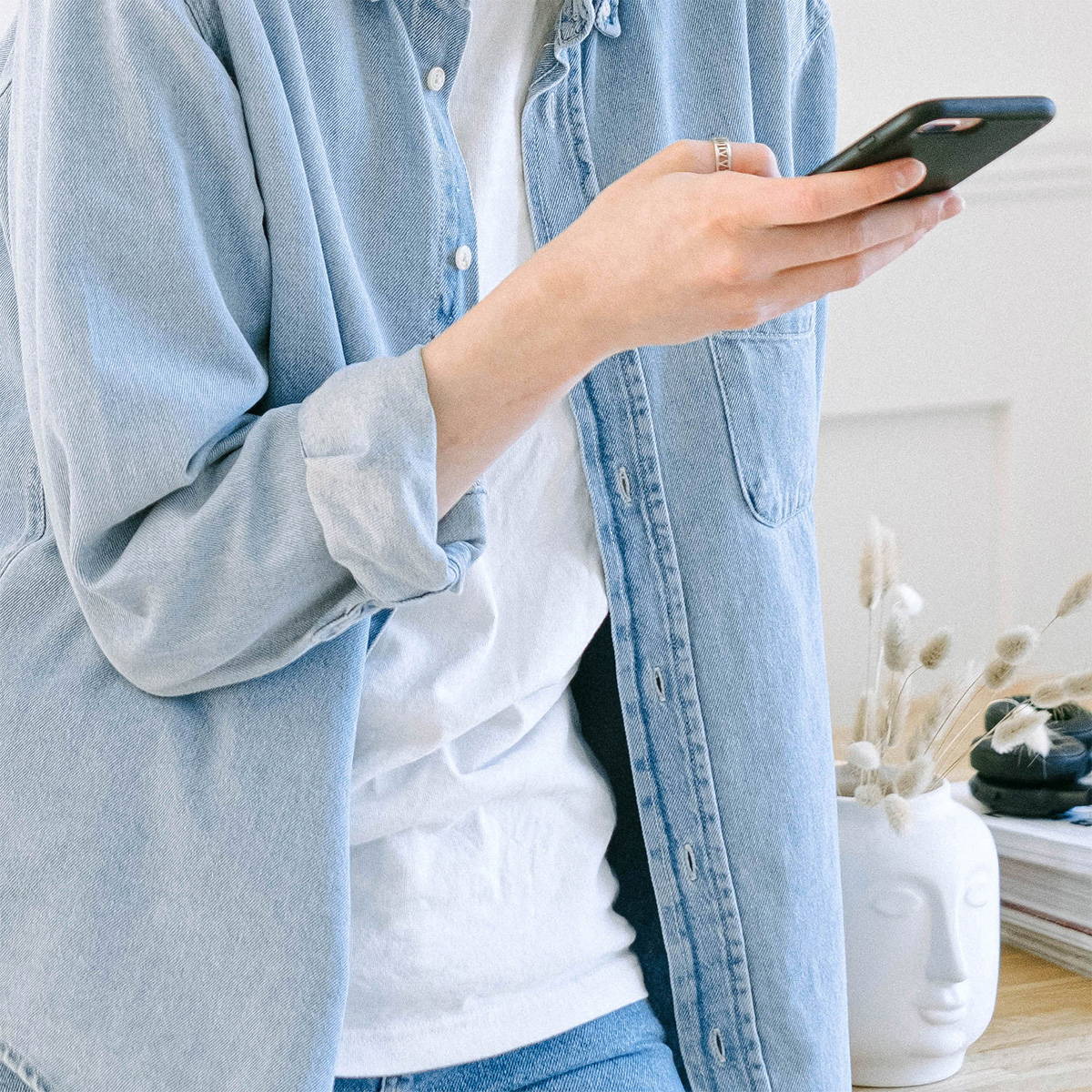 women using mobile phone