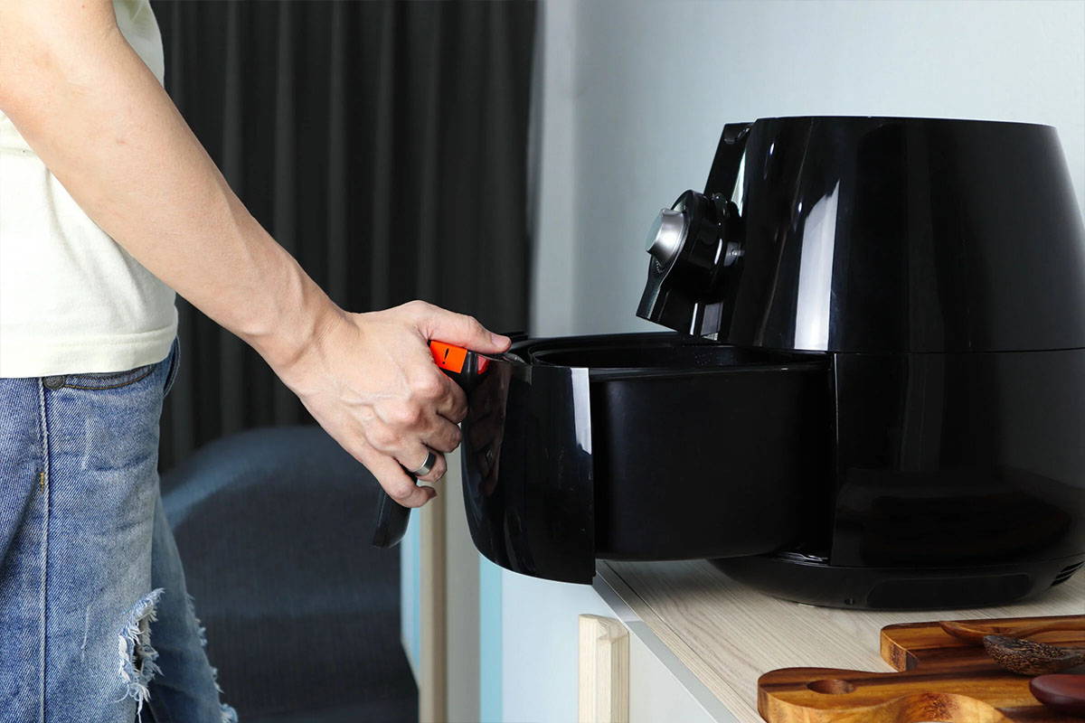 How does an air fryer work