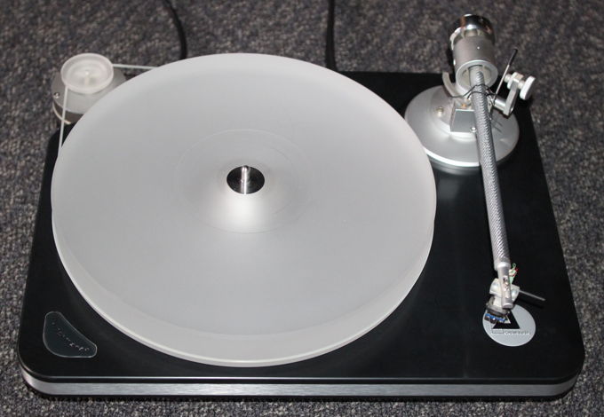 Clearaudio Perfomance CMB Turntable with Satisfy tonear...