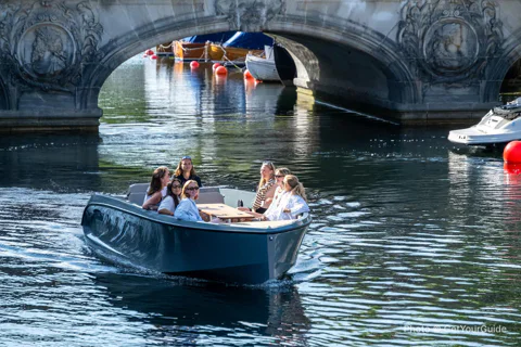Small Group Electric Canal Tour with Live Guide