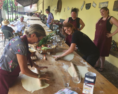 Kochkurse Calatafimi: Kochkurse im historischen Baglio Florio Abendessen