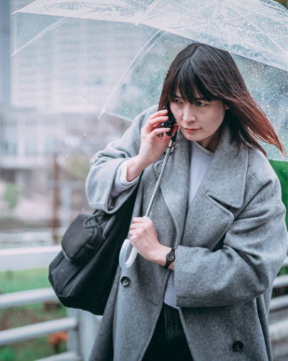 突然の雨に泣かされる