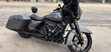 2021 HARLEY-DAVIDSON STREET GLIDE SPECIAL motorcycle for rent near ST CLOUD, FL