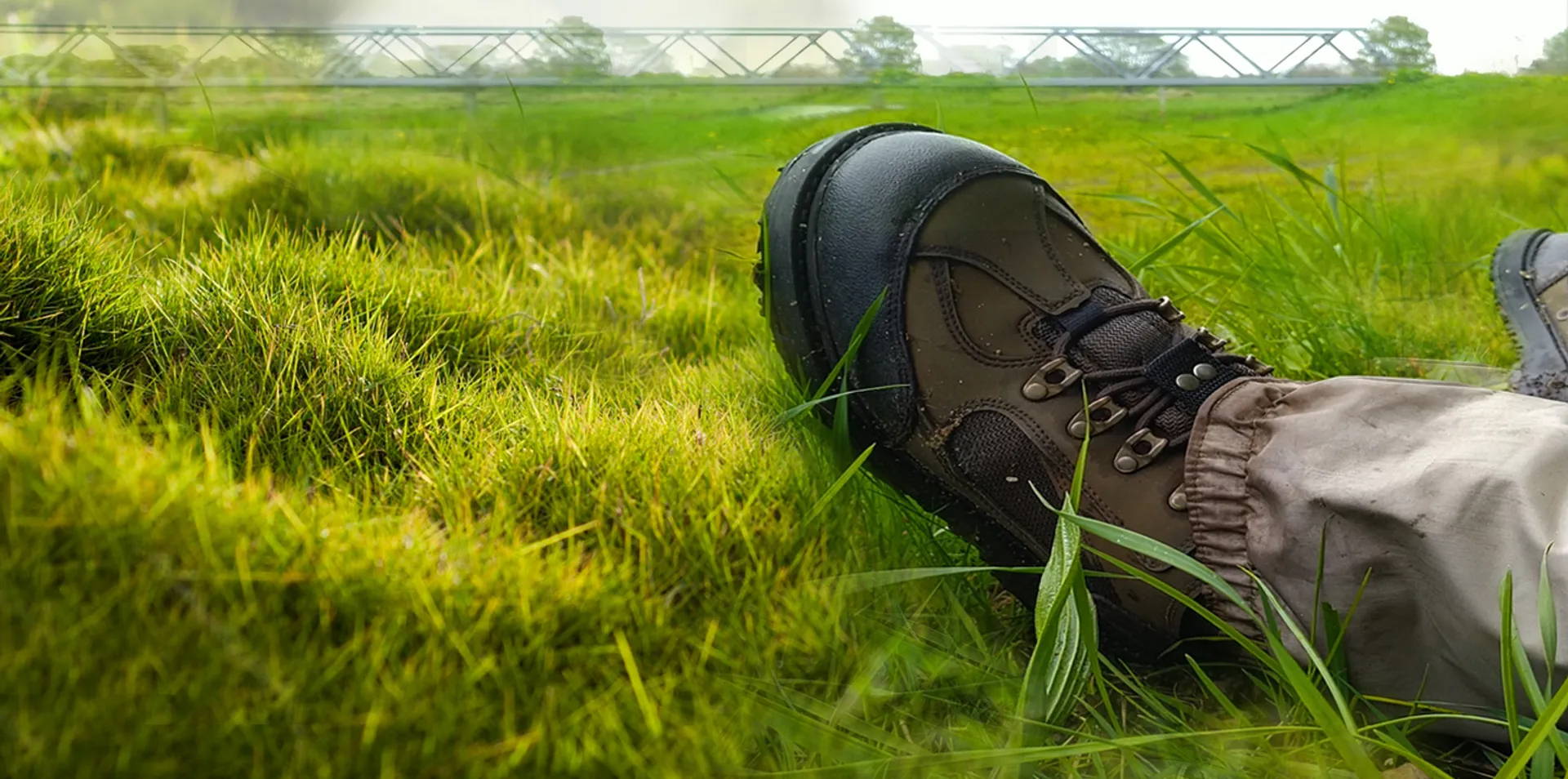 The anti-slip rubber wading boots benefits from the Sturdy Toe and Heel Reinforcements