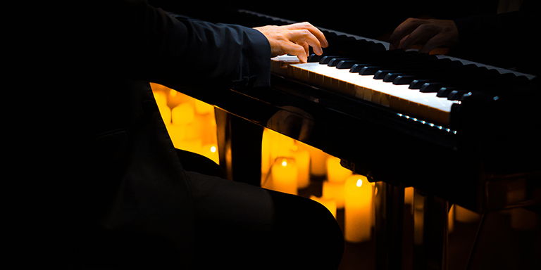 Candlelight: Tributo a Ludovico Einaudi promotional image