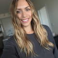 Image of women with wavy hair
