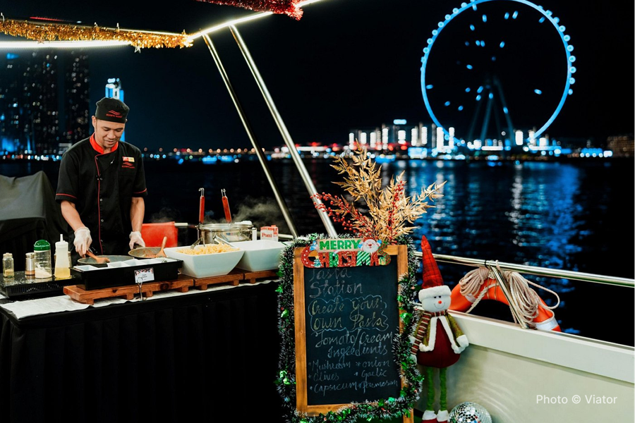Dubai: Marina Dinner Cruise with Drinks & Live Music - photo 5