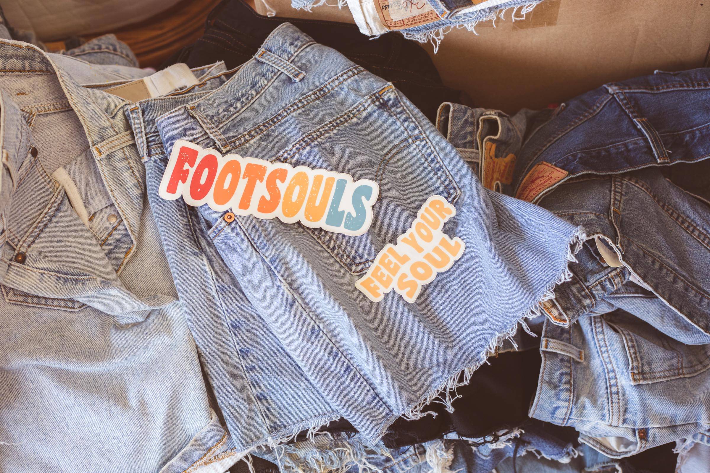 Where to find Levi's for $13 in Los Angeles – FEEL YOUR SOUL