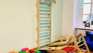 kreuzzwerg kletterwand