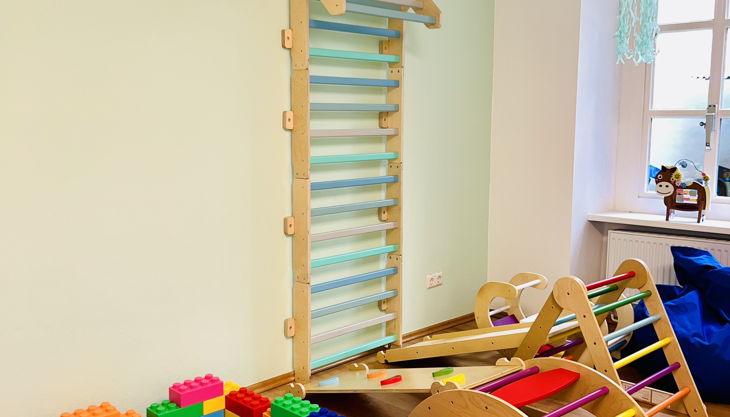 kreuzzwerg kletterwand