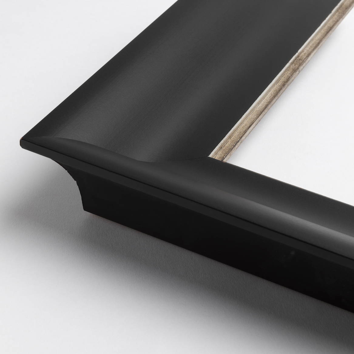 TV-Mirror Concave Black Frame by FRAMING TO A T
