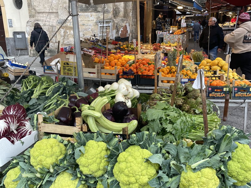 Food & Wine Tours Palermo: Capo Market tour and cooking class with 3 recipes