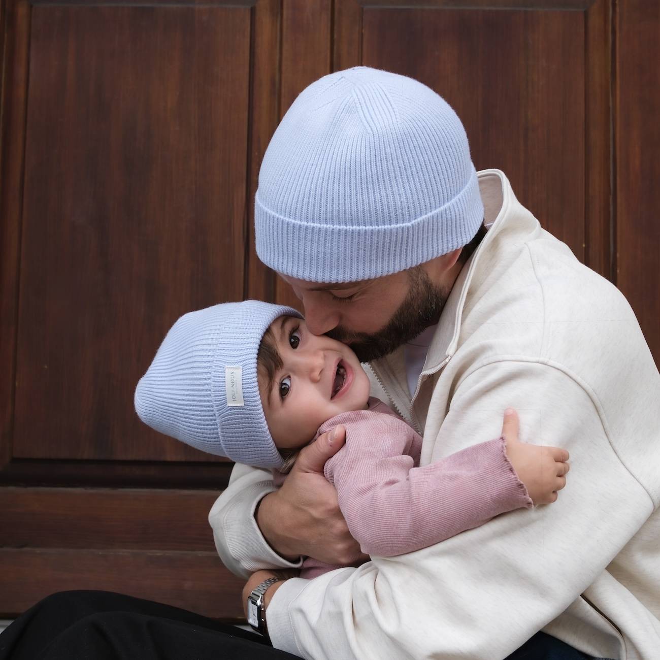 bonnet joli nous tour de cou tricot laine mérinos cashwool Italie bébé enfant junior et adulte qualité élégance premium marque suisse excellence