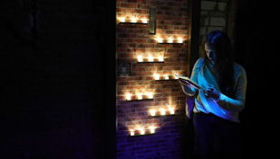 room escape gallery darkroom im kerzenschein