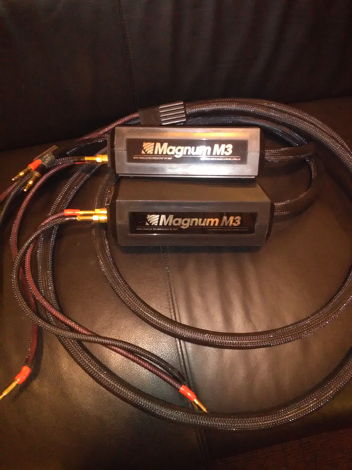 MIT  Magnum M3  8FT. Pr. Network Speaker cables