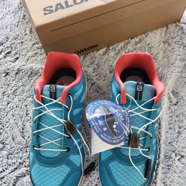 Chaussure de randonnée salomon 37