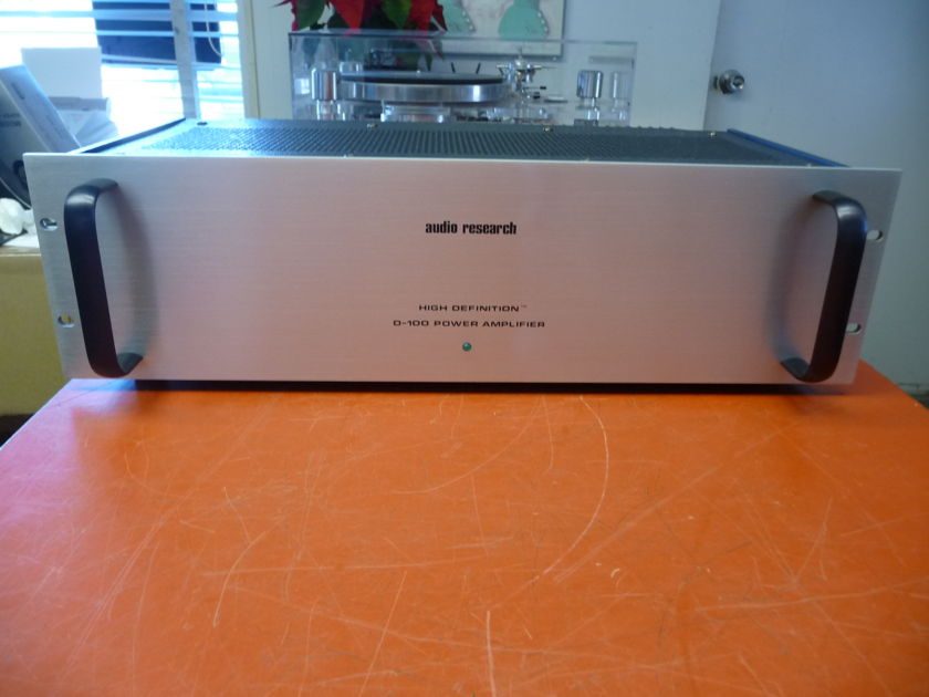 Audio Research D-100 SS Power Amp