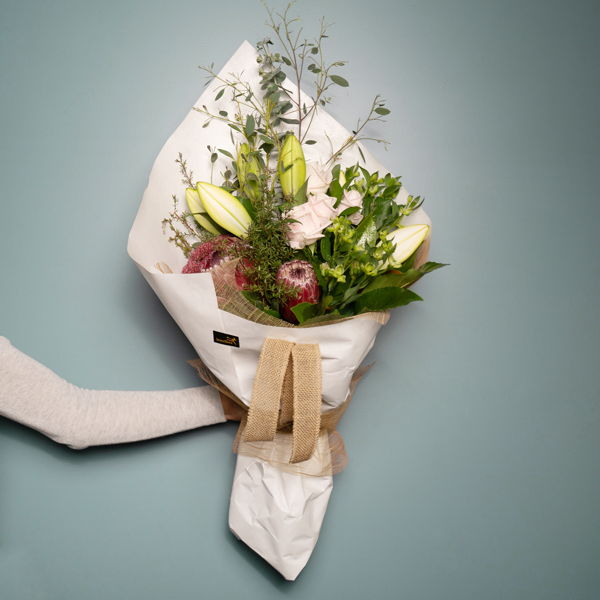 Hand Tied Mixed Bouquet_flowers_delivery_interflora_nz