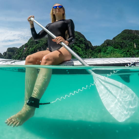 Funwater SUP paddle board paddle are ajustable in length