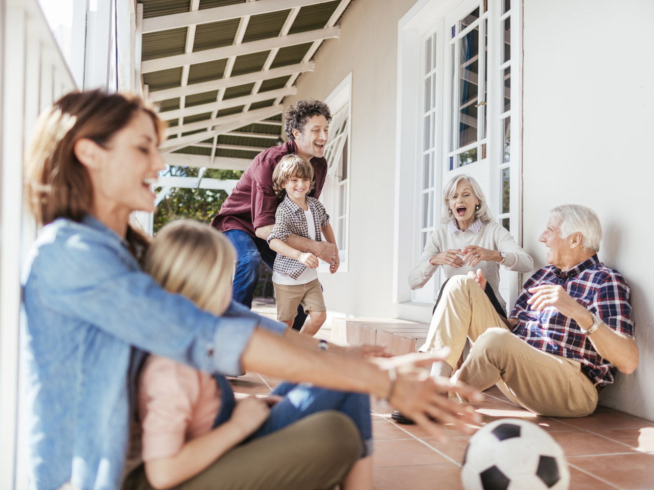 El creciente atractivo de vivir en familia en hogares multigeneracionales