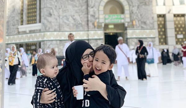 Mother’s Day 2020 Special: 6 Instagram Mommies