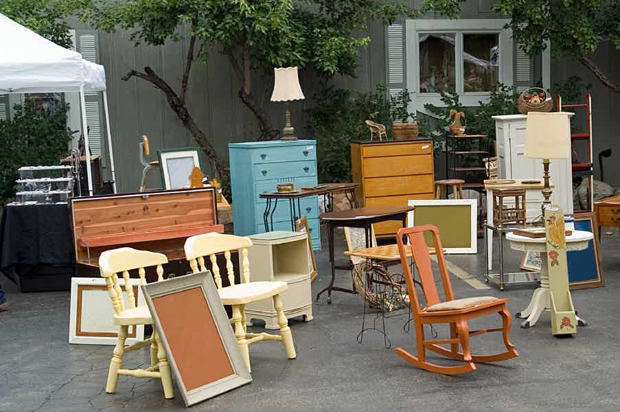 Private Insider Tour of Grand Ecseri Flea Market - photo 4