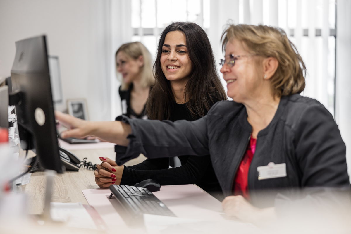 Ausbildung zur/zum Kauffrau/-mann im Gesundheitswesen - Zentrale