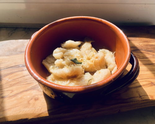 Corsi di cucina Marzana: Ridi che la mamma ha fatto i gnocchi