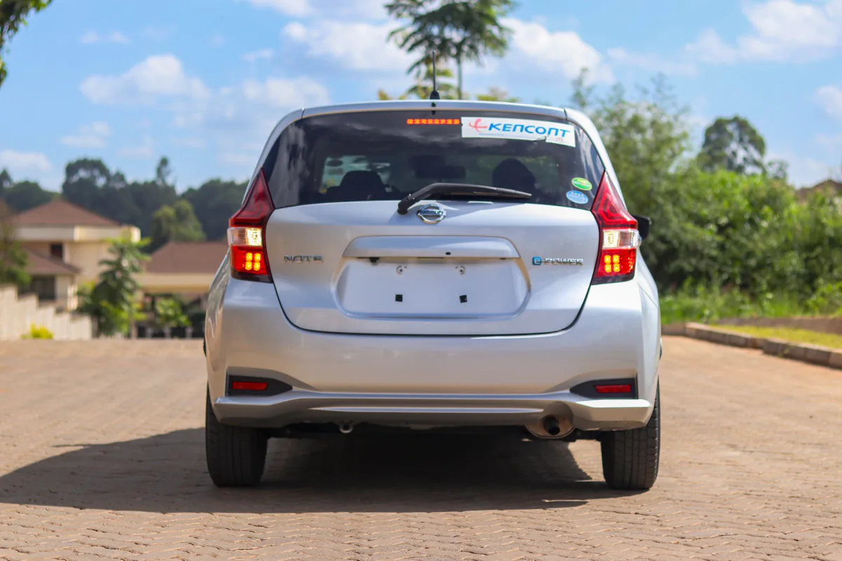 2016 Nissan Note ePower — Royal Max Motors — photo 7 of 11