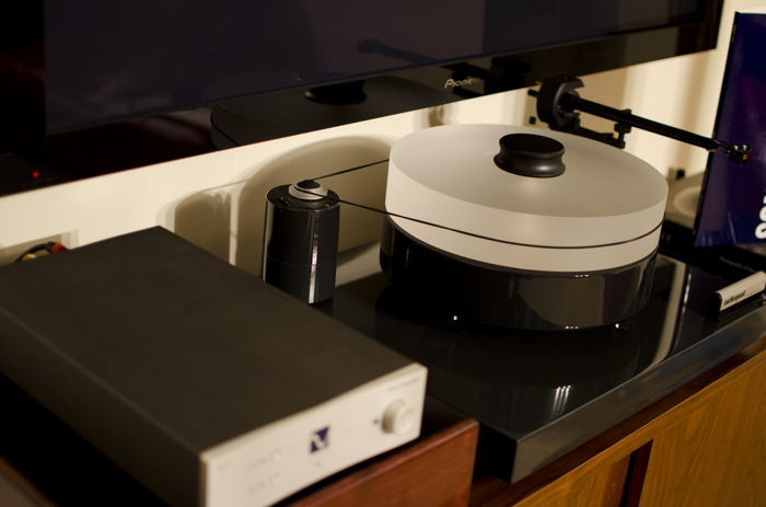 Pro-Ject RM 10.1 turntable w/ free Pro-Ject Speed Box L...