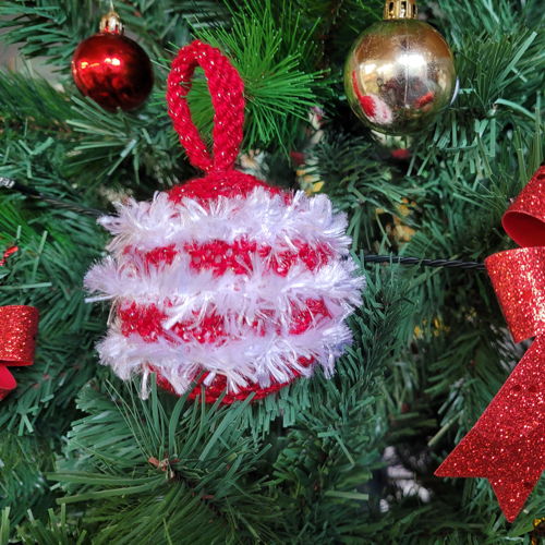 Striped bauble Christmas tree decoration in 8 ply
