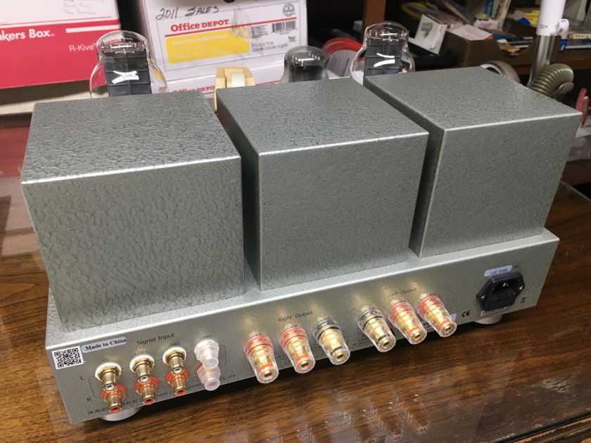 Line Magnetic LM-217IA Integrated amplifier